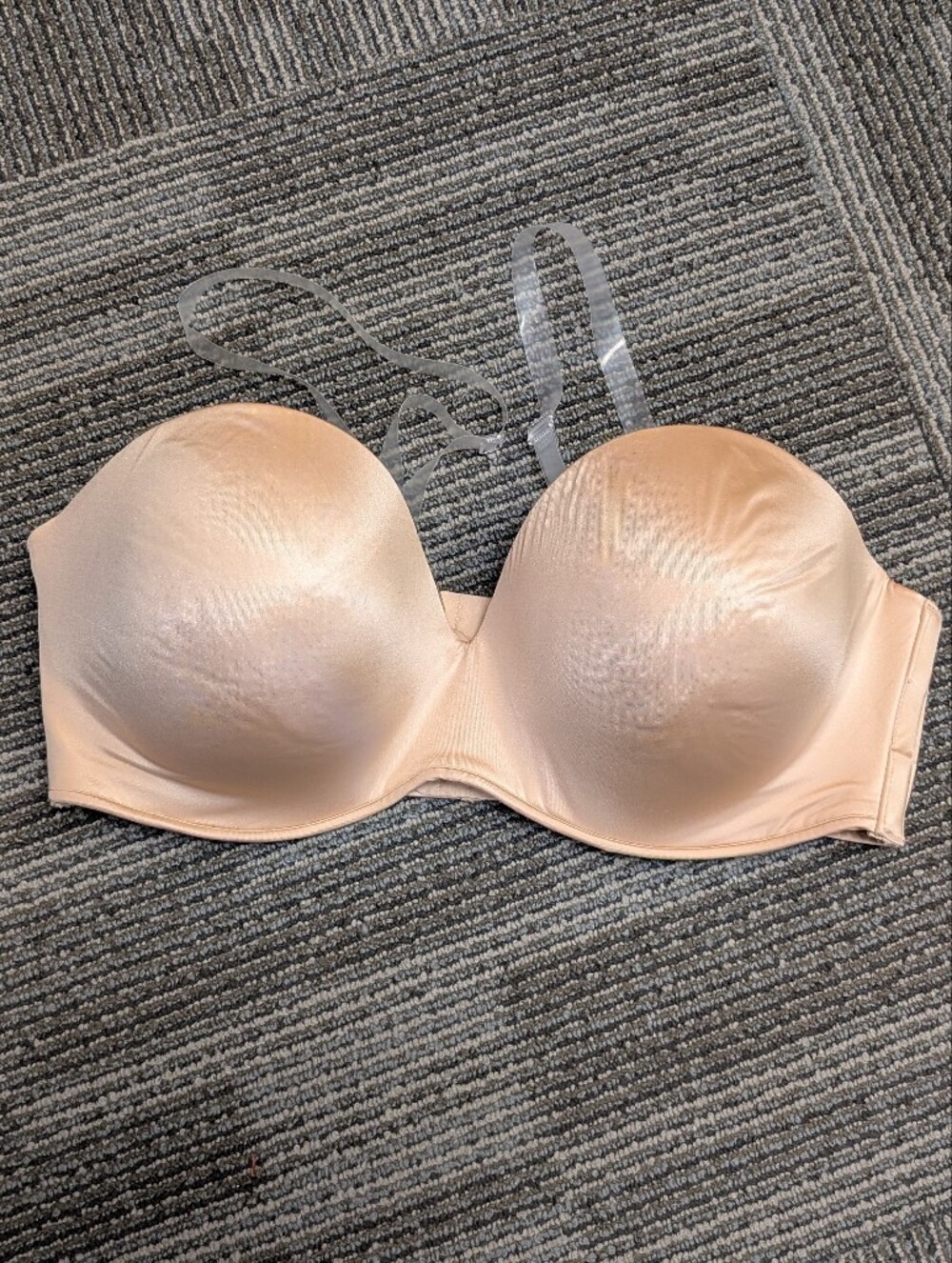 Casique Sz 40DDD Nude Strapless Coverable Bra